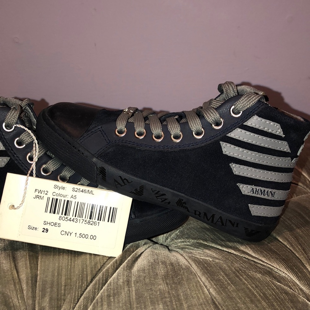 NWT Armani Junior high top sneakers